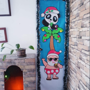 Santa playa y oso panda